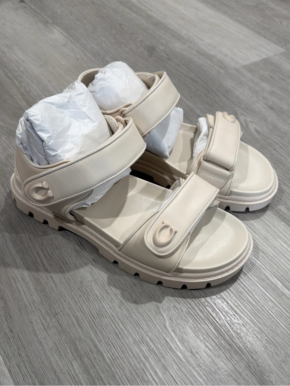Coach Women’s Brynn Leather Sandals C Logo Comfort Chalk Ivory Size 6.5 BNIB